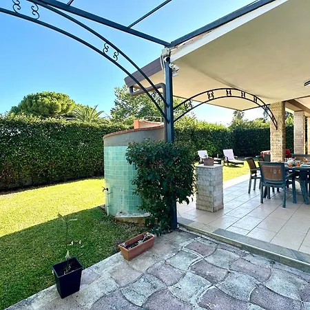 Villa Blu Holidays *