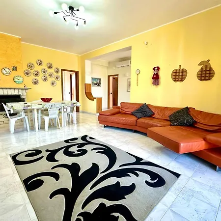 Villa Blu Holidays *