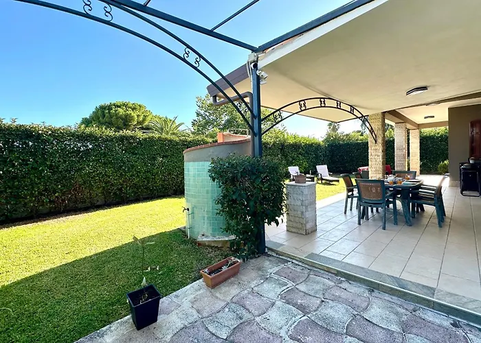 Villa Blu Holidays *