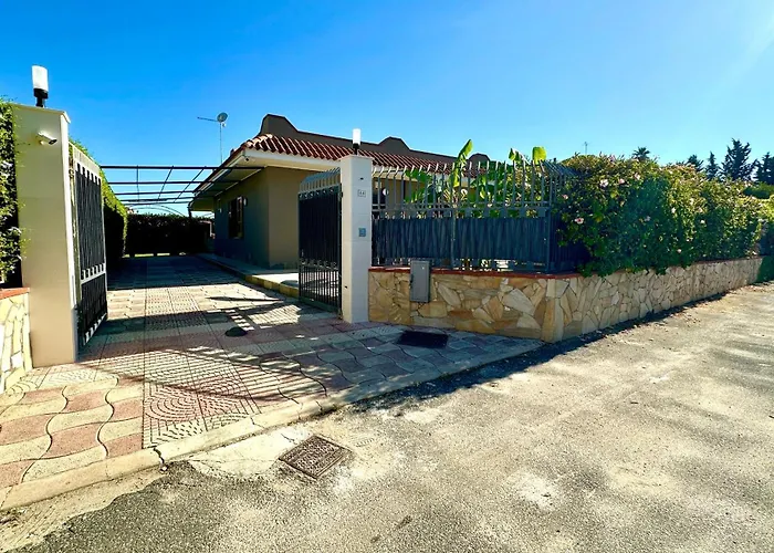 Villa Blu Holidays Arenella (Syracuse)