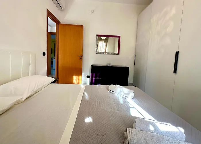 Villa Blu Holidays *